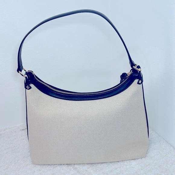Michael Kors Maeve Hobo Cream and Black Shoulder Bag - Picture 5 of 14
